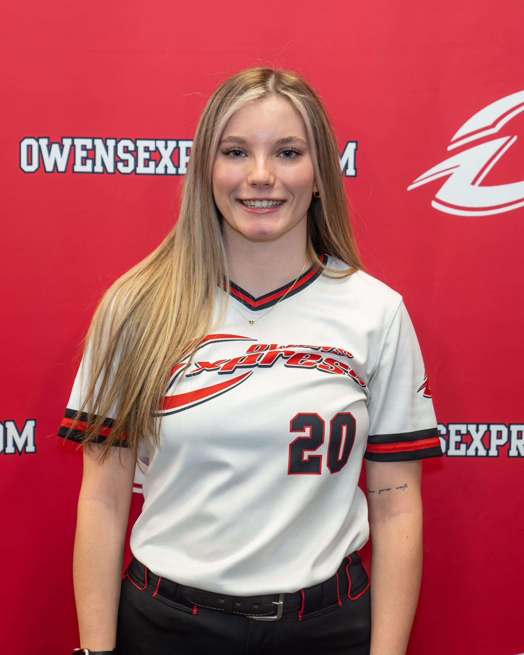 Softball Walks It Off Against Capital