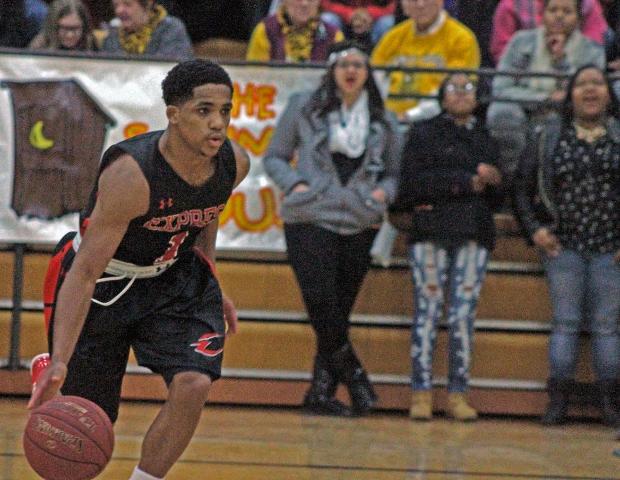 Shaakir Lindsey, pictured here, had a game-high 26 points in today's 94-87 OT win. Photo by Nicholas Huenefeld/Owens Sports Information