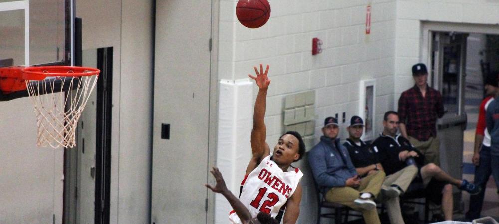 Ty'Rese Searles hits a first half floater for Owens. Photo by Nicholas Huenefeld/Owens Sports Information