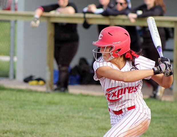 Melanie Iacoangeli, pictured here with the Owens Community College softball team last year, has joined the softball team at The Ohio State University for the rest of the season. Photo by Nicholas Huenefeld/Owens Sports Information
