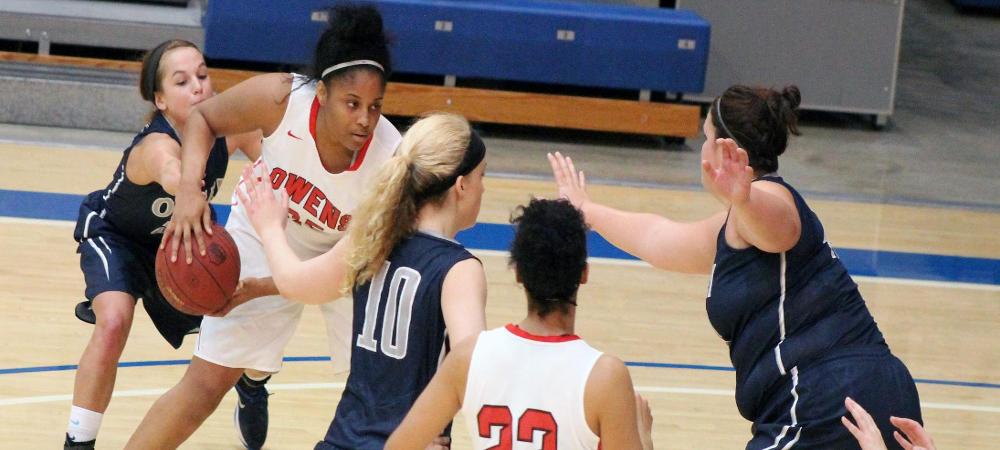 Aysah Ingram had a season-high 27 points and 13 rebounds today. Photo by Nicholas Huenefeld/Owens Sports Information