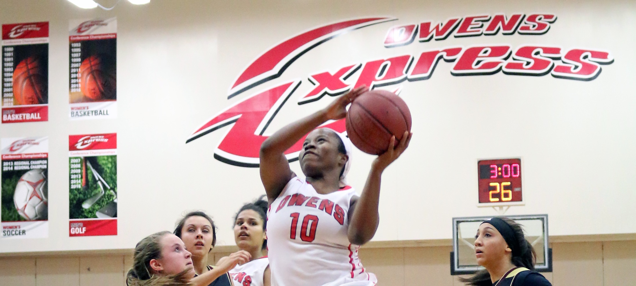 Brenda Penningto attempts a shot. She had a team-high nine assists today. Photo by David Bliss/Owens Sports Information