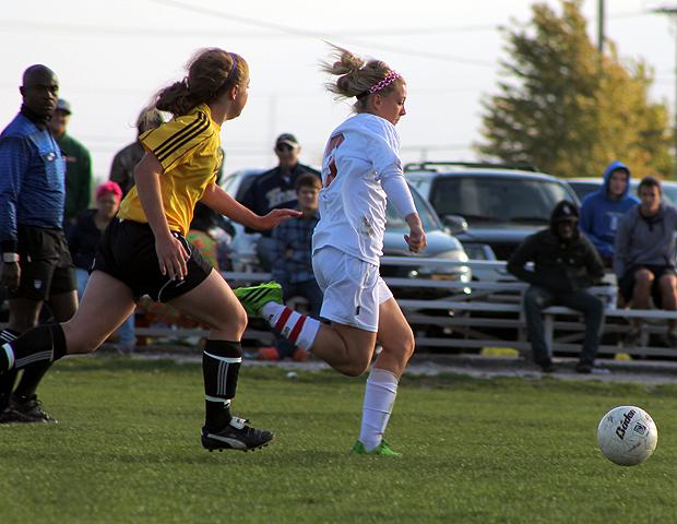 Jill Burkholder, who picked up the 18th assist of her career today, helped lead the Express women to a 4-0 win over Jackson College. It marked the team's 11th straight win. Photo by Nicholas Huenefeld/Owens Sports Information