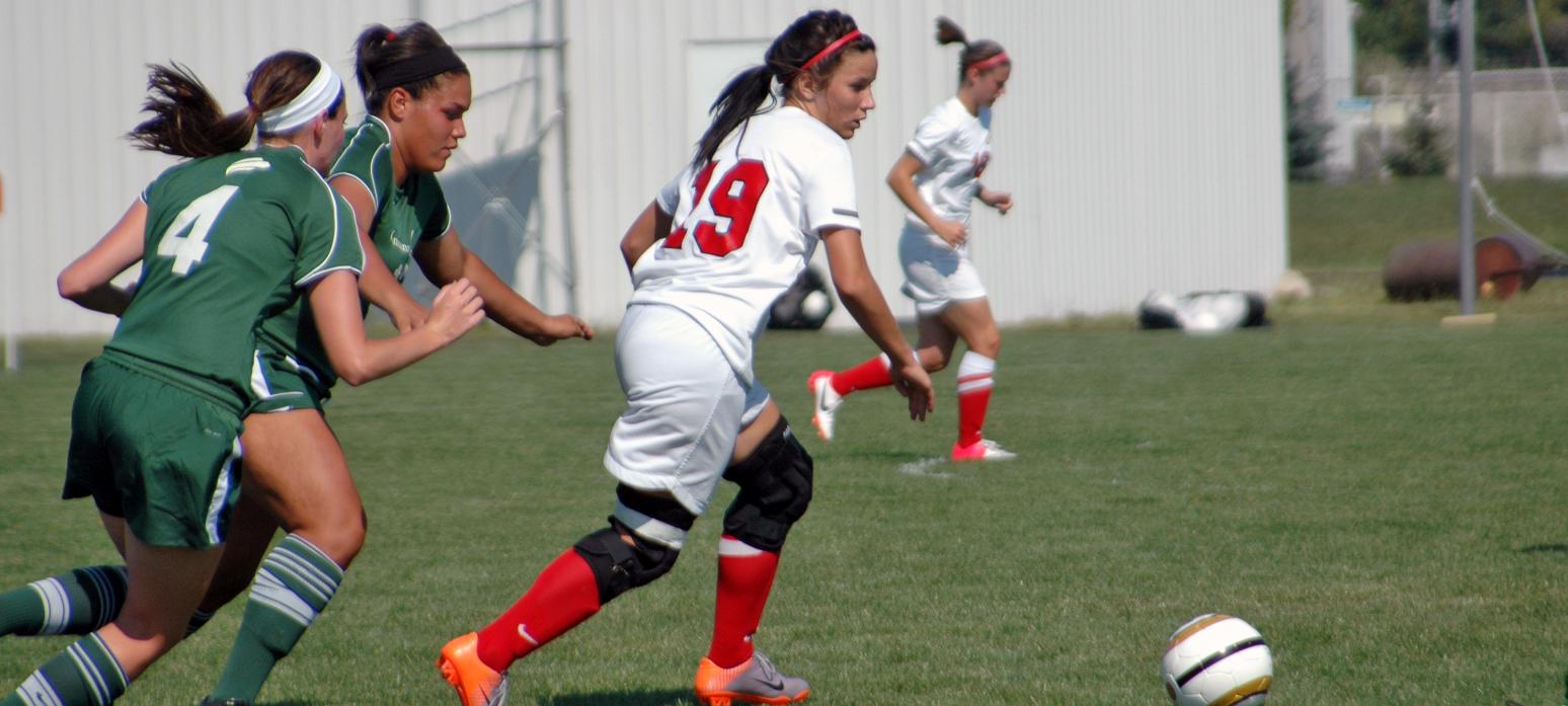Grindle Chooses Lourdes To Continue Soccer Career