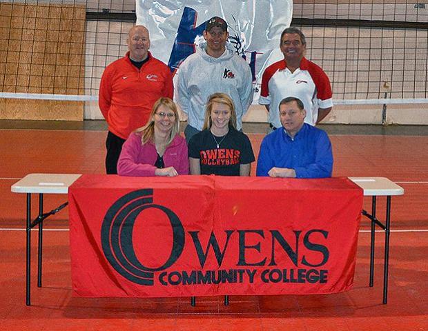 Jessica Cooper, front center, has signed to play volleyball for the Express next year. Photo by Owens Sports Information