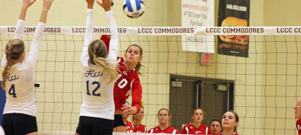 Devon Heitkamp picks up one of her six kills during tonight's match. Photo by Nicholas Huenefeld/Owens Sports Information